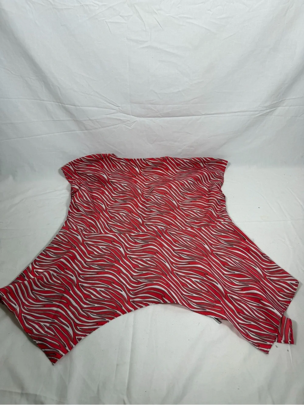Michael Kors Geranium Red Zebra Print Chain Handkerchief Hem Blouse Top EUC